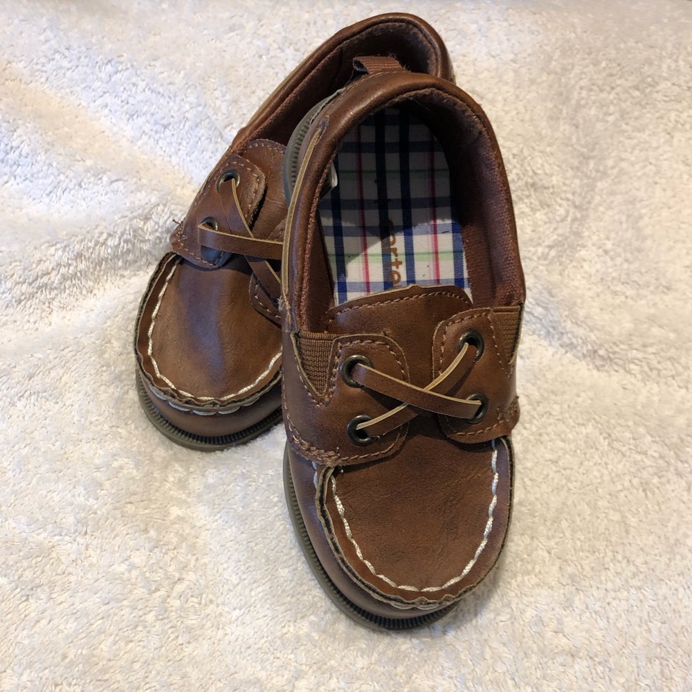 Worn ONCE. Brown Carters toddler size 7 loafers.